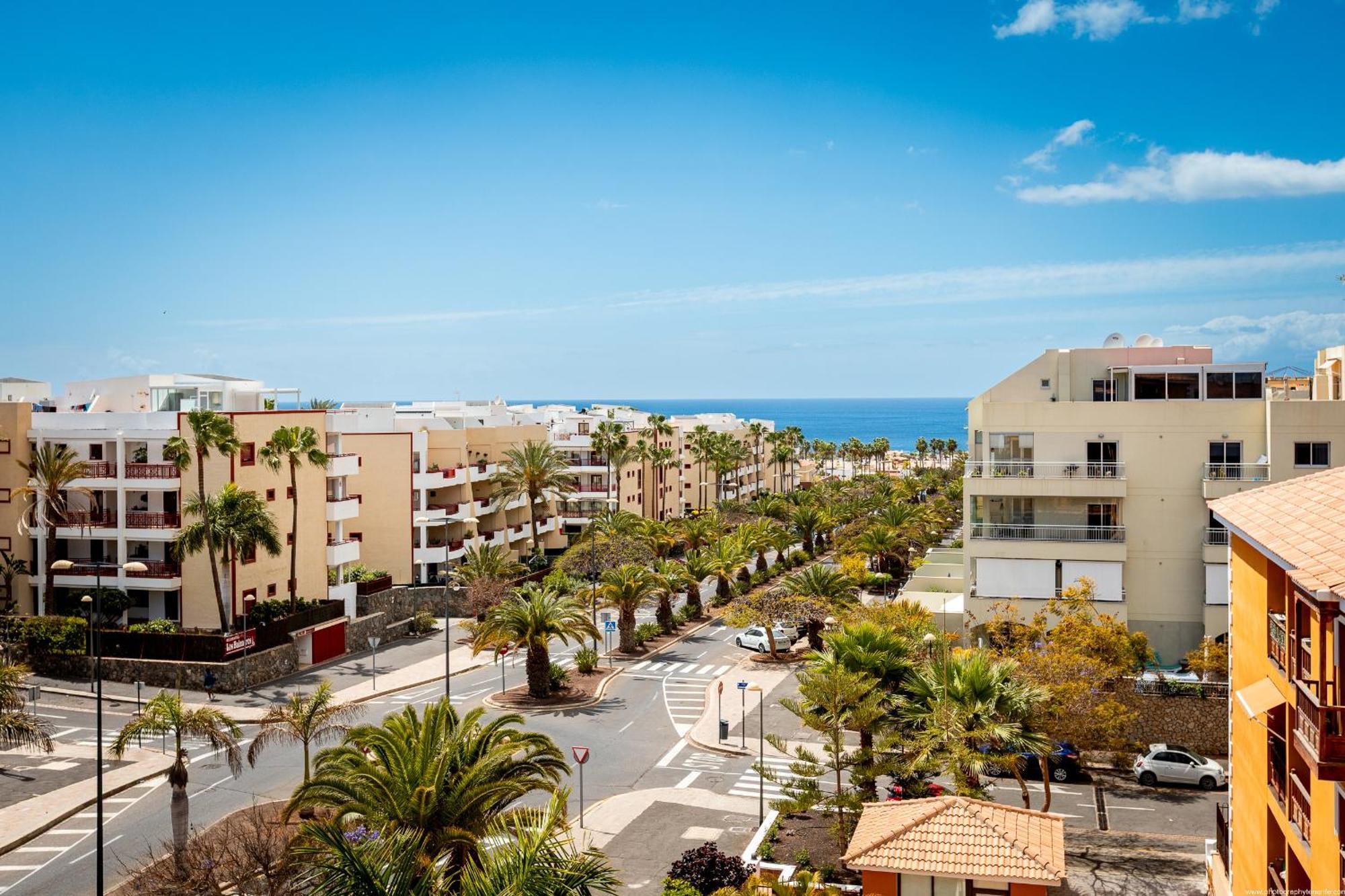 Sunset Palm Mar - Family Friendly Suites * Palm-mar
