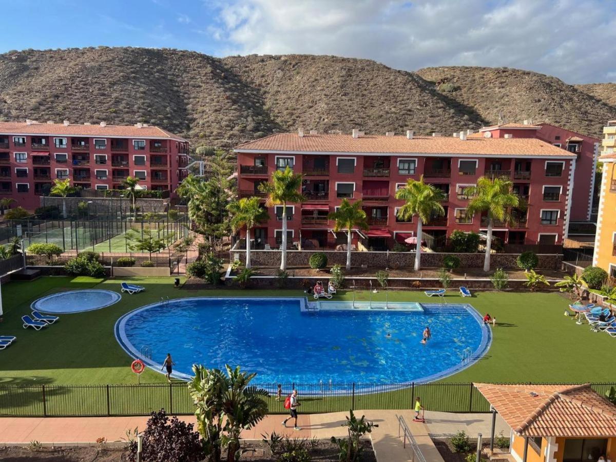 Sunset Palm Mar - Family Friendly Suites